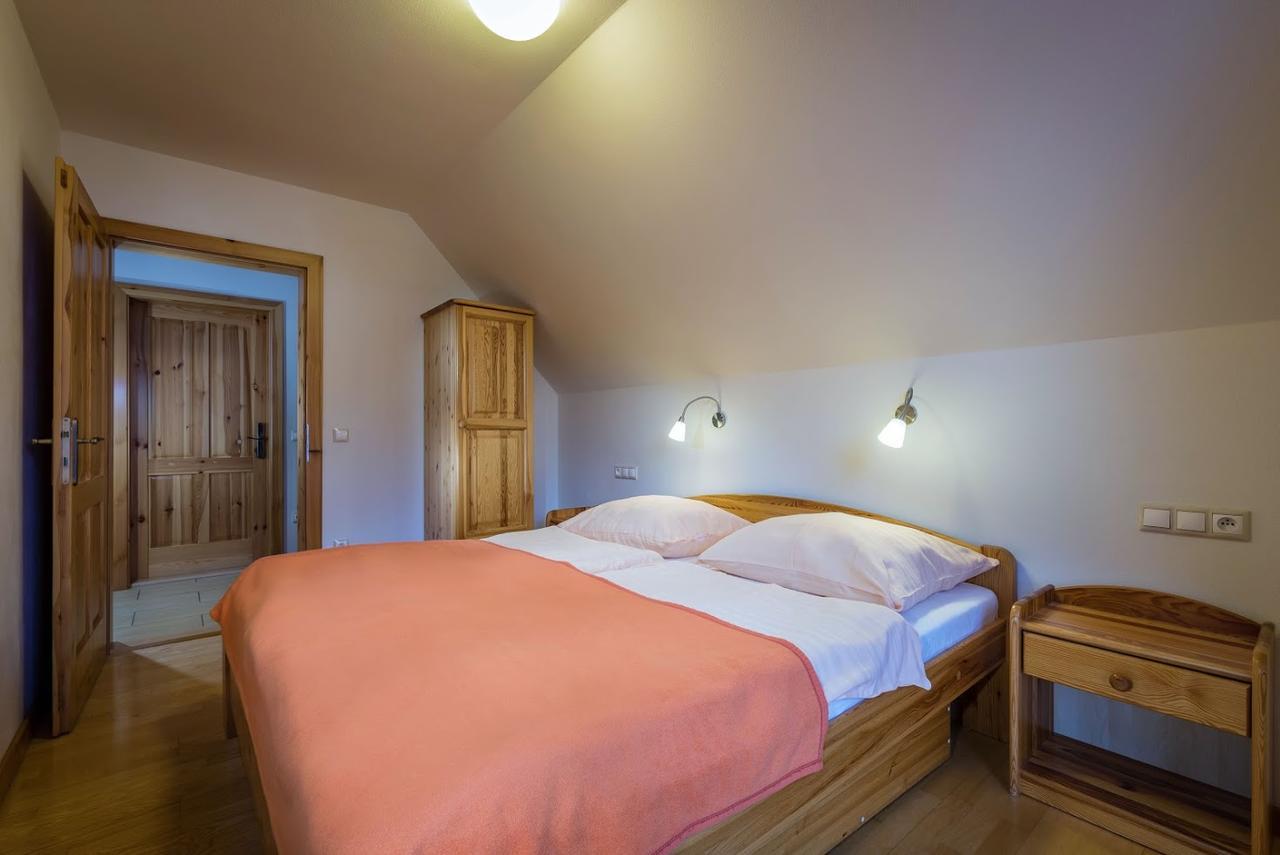 Guest House Privat Pod Lesom Павчина-Легота Экстерьер фото